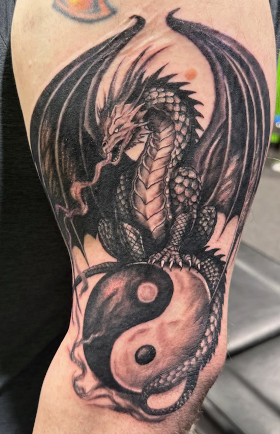 Dragon & Yin Yang